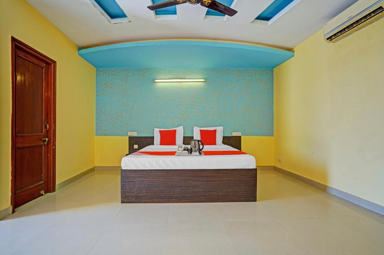 Oyo 87701 Lucky Farm Hotel Shahpur  Exterior foto
