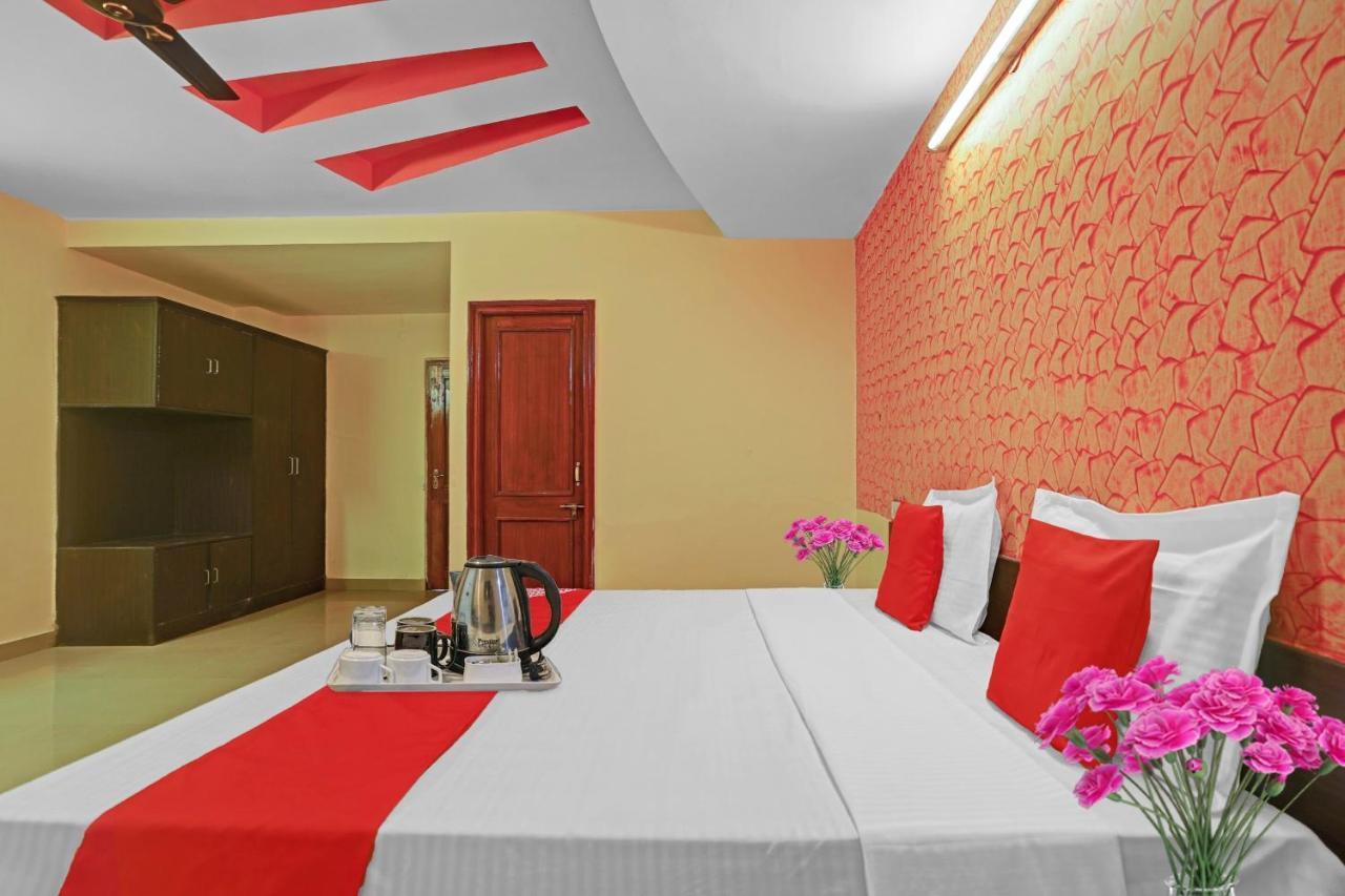 Oyo 87701 Lucky Farm Hotel Shahpur  Exterior foto