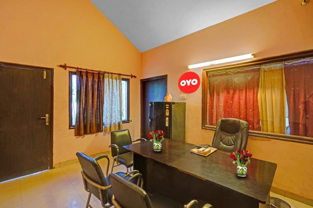 Oyo 87701 Lucky Farm Hotel Shahpur  Exterior foto