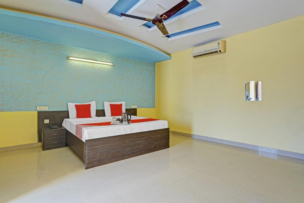 Oyo 87701 Lucky Farm Hotel Shahpur  Exterior foto