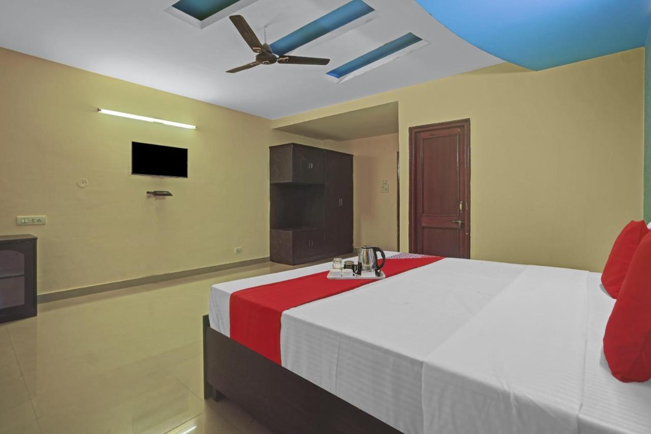 Oyo 87701 Lucky Farm Hotel Shahpur  Exterior foto