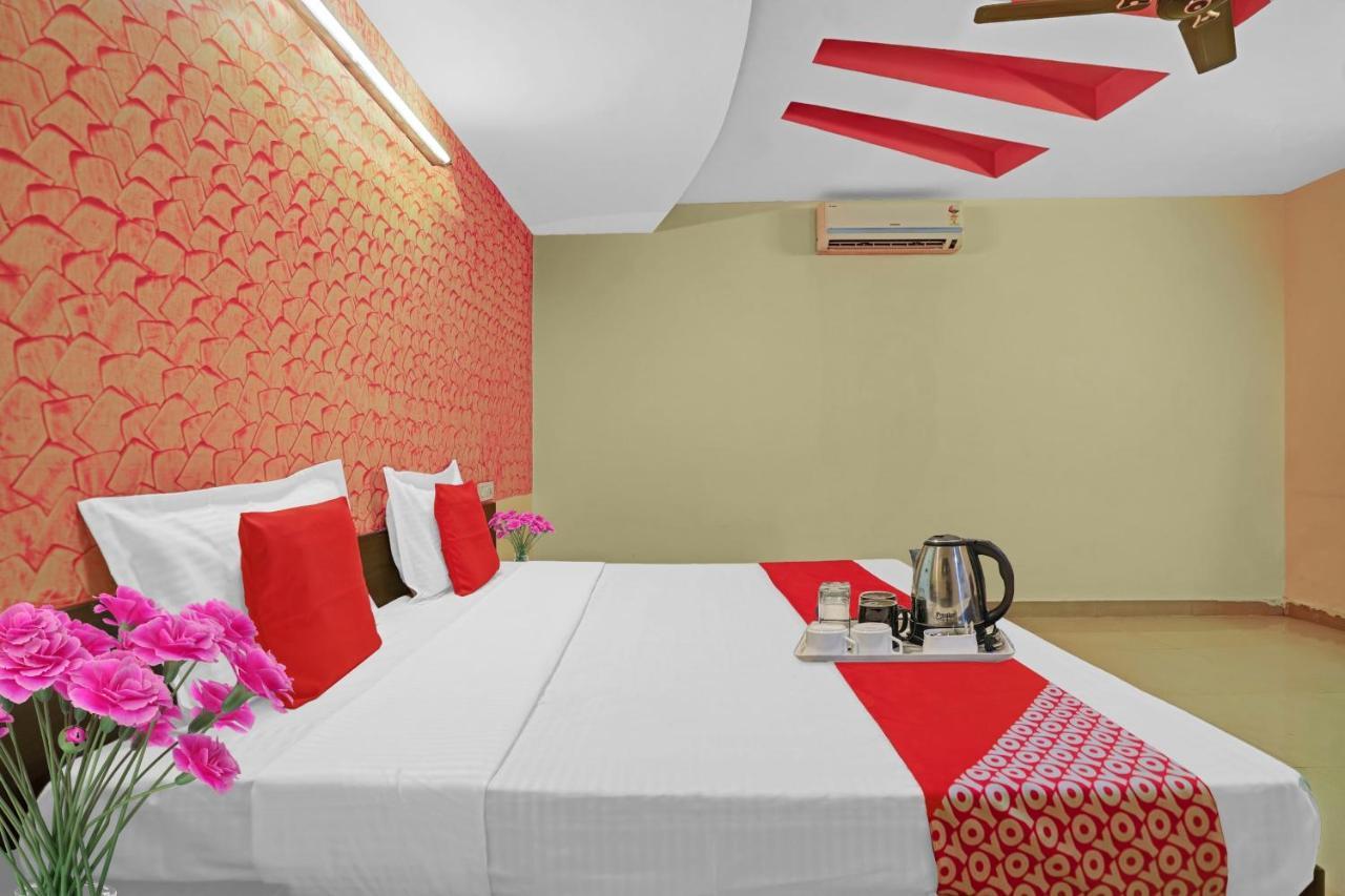 Oyo 87701 Lucky Farm Hotel Shahpur  Exterior foto